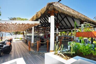 هتل Sofitel Fiji Resort & Spa