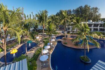 هتل Sunwing Bangtao Beach