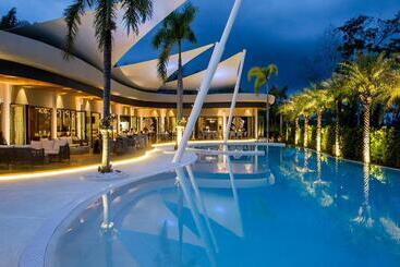 Отель The Pavilions Phuket