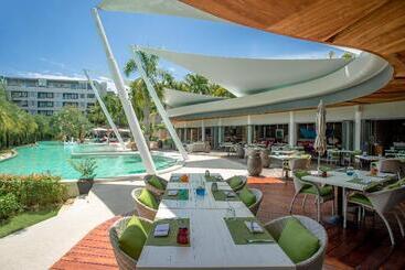 Hotel The Pavilions Phuket