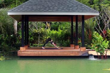 Отель The Pavilions Phuket