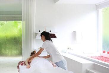 Отель The Pavilions Phuket