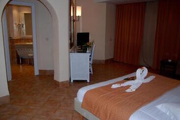 هتل Vincci Safira Palms Hôtel & Spa