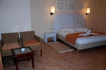 هتل Vincci Safira Palms Hôtel & Spa