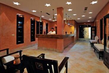هتل Vincci Safira Palms Hôtel & Spa