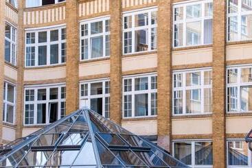 هتل Wyndham Garden Berlin Mitte