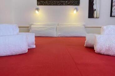 پانسیون B&b Petite Maison