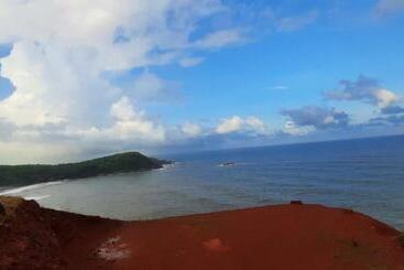 تختخواب و صبحانه Niramaya Beach View Stay