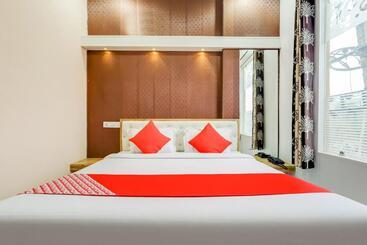 هتل Oyo 77970  Sangam