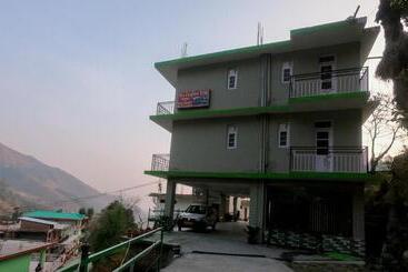 هتل Yes Comfort Villa Guest House