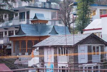 هتل Yes Comfort Villa Guest House