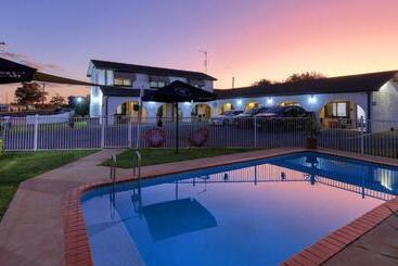 Parkes Federation Motel