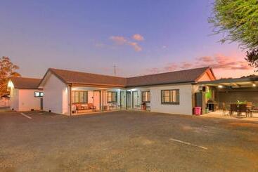 Parkes Federation Motel