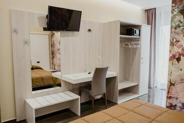پانسیون Miryam House Affittacamere Suite E Relax