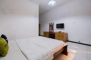 Urbanview Hotel Near Jatim Park 1 By Reddoorz