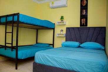 تختخواب و صبحانه Comfort House