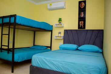 تختخواب و صبحانه Comfort House
