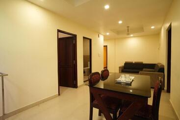 هتل K V Suites