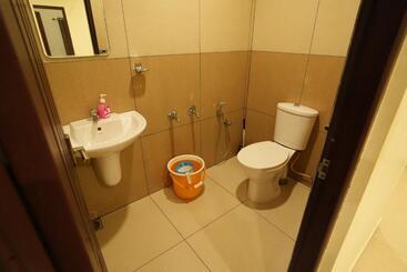 هتل K V Suites