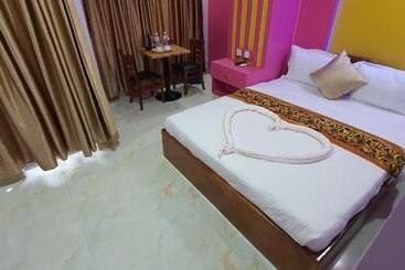 هتل Pheng Chenda