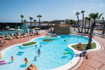 酒店 Sands Beach Active Resort
