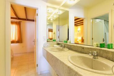 酒店 Sands Beach Active Resort