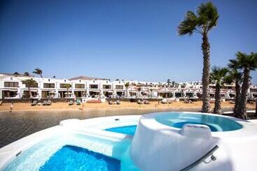 酒店 Sands Beach Active Resort