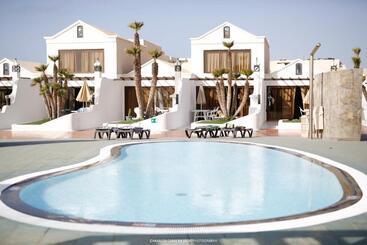 酒店 Sands Beach Active Resort