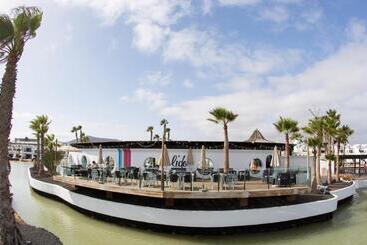酒店 Sands Beach Active Resort