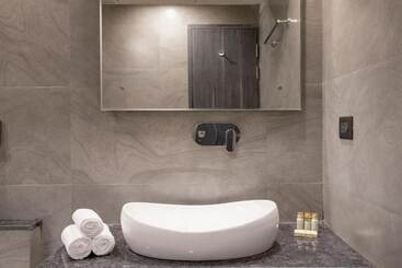 هتل The Porto By Lagom