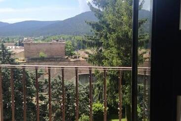 پانسیون Hostal La Cigueña