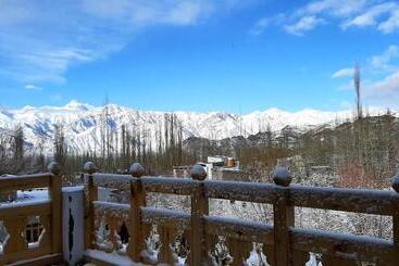 پانسیون Ladakh Country Inn
