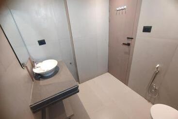 هتل Gagan Suite