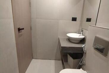 هتل Gagan Suite