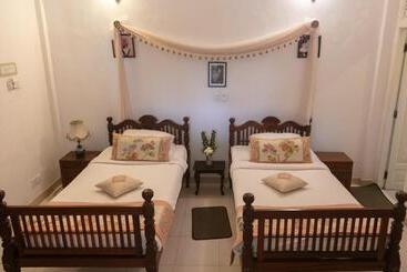هتل Manor House Kandy