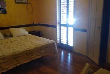 فندق The Lighthouse At Casa Max
