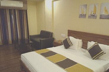 Отель Vikram Palace