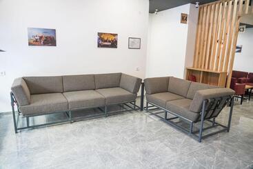 Sulu Hostel