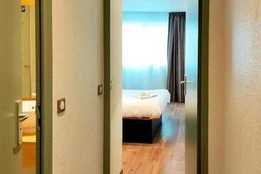 B&b Hotel Cambrai