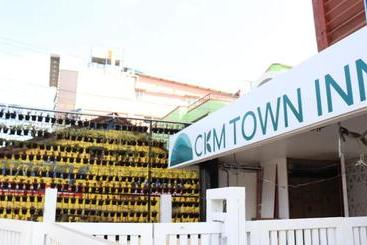 هتل Ckm Town Inn