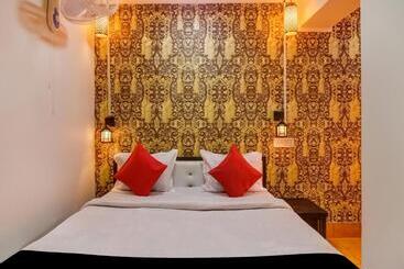 هتل Super Capital O Divira Inn