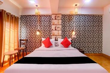 هتل Super Capital O Divira Inn