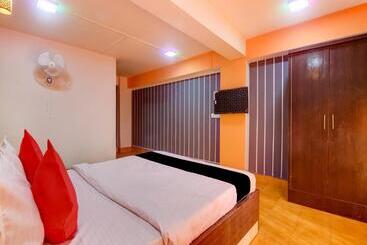هتل Super Capital O Divira Inn