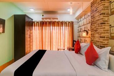هتل Super Capital O Divira Inn