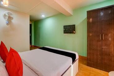 هتل Super Capital O Divira Inn