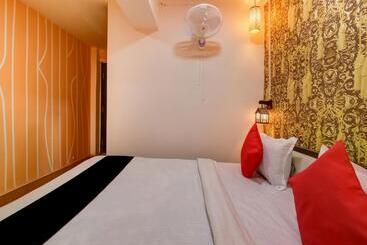 هتل Super Capital O Divira Inn