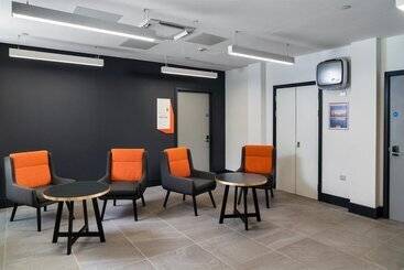 Easyhotel Cardiff