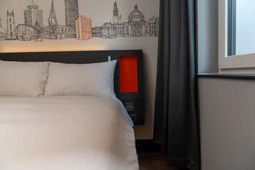 Easyhotel Cardiff
