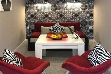 هتل Apartment Eney
