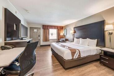 هتل Quality Inn Poughkeepsie